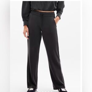 Seasoft Mid Rise Straight Pant
Athleta Lounge 2X Black